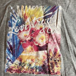 Levi’s Colorful Tee. G110 graphic tee